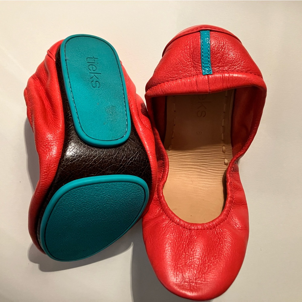 Women’s Tieks shoes (Size: 8, color: Poppy, Condition: Barely worn/new)